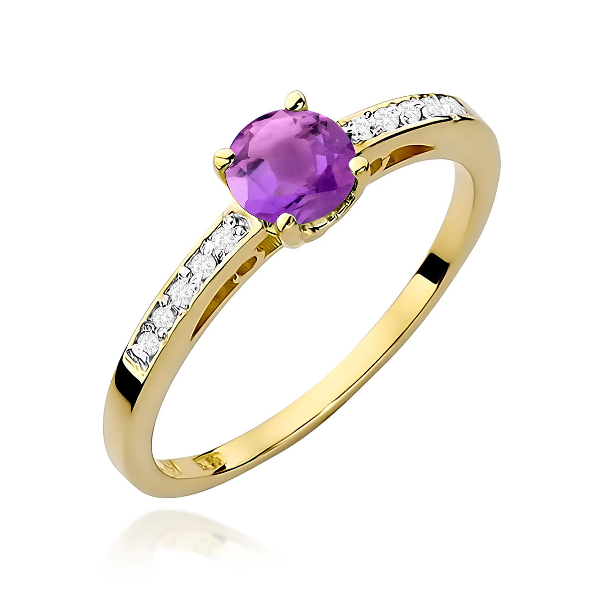 Gold Ring with 0.50ct Amethyst and 0.05ct Diamonds