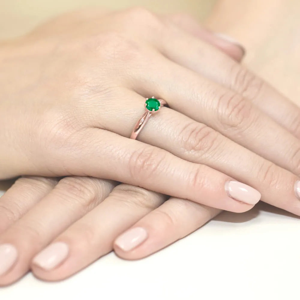 gold-ring-with-0-50ct-emerald-and-diamonds-w0074-emg-01