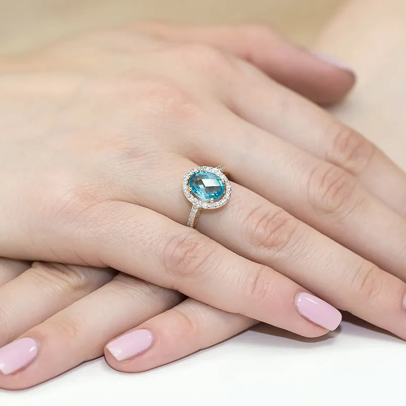 gold-ring-with-1-70ct-topaz-and-0-16ct-diamonds-w0080-tob-01