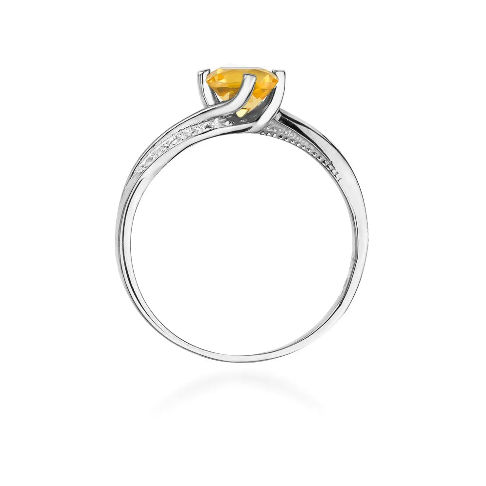 gold-ring-with-0-50ct-citrin-and-0-05ct-diamonds-w0084-ciy-01