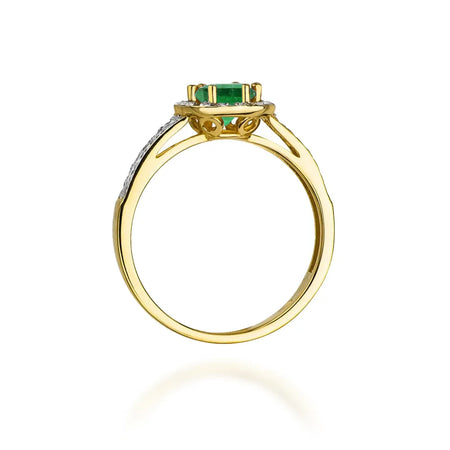 gold-ring-with-0-50ct-emerald-and-0-20ct-diamonds-w0087-emg-01