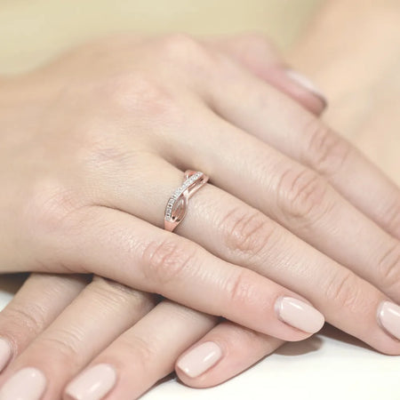 gold-ring-with-0-06ct-diamonds-w0090-diw-01