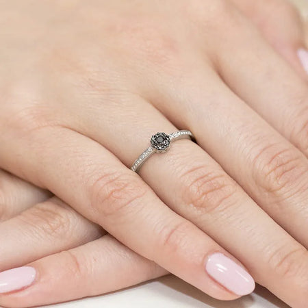 gold-ring-with-0-04ct-and-0-054ct-black-diamonds-w0091-dib-01