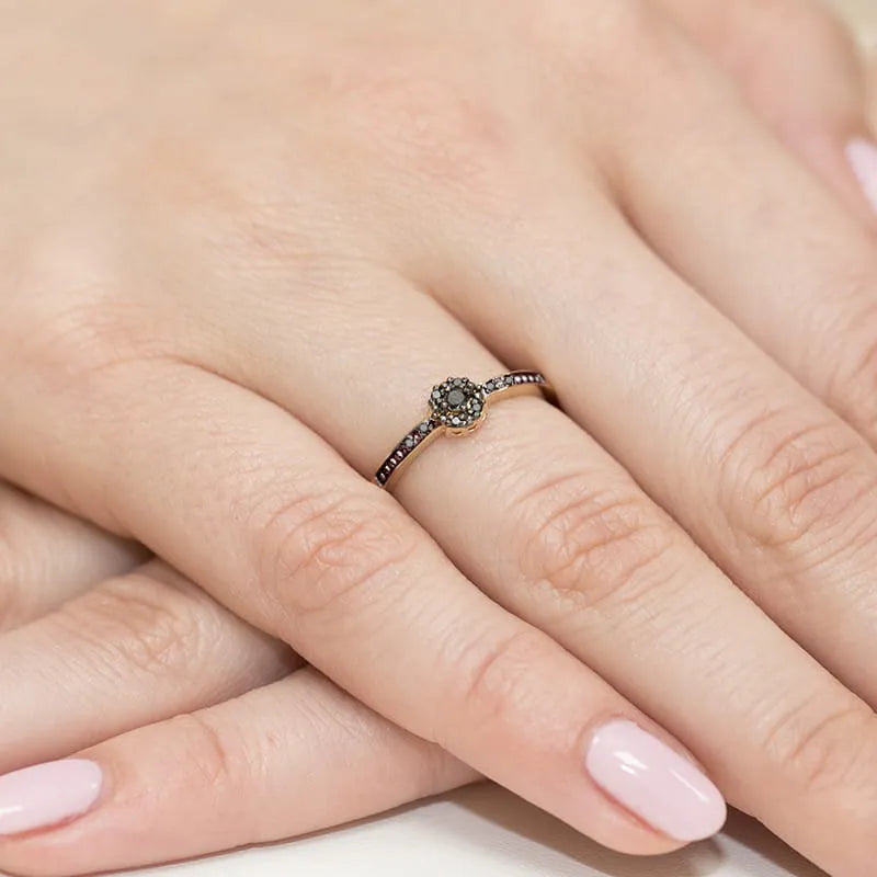 gold-ring-with-0-04ct-and-0-054ct-black-diamonds-w0091-dib-02
