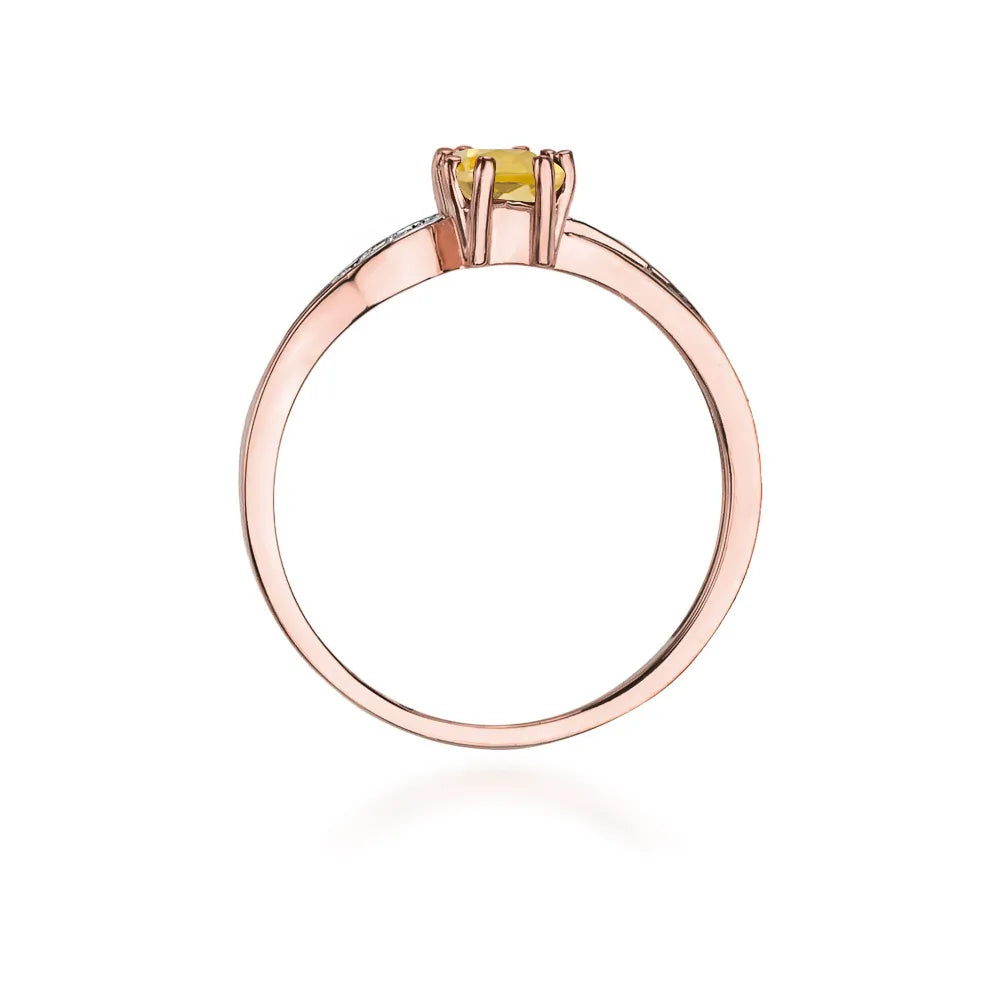 gold-ring-with-0-60ct-citrin-and-0-03ct-diamonds-w0094-ciy-01