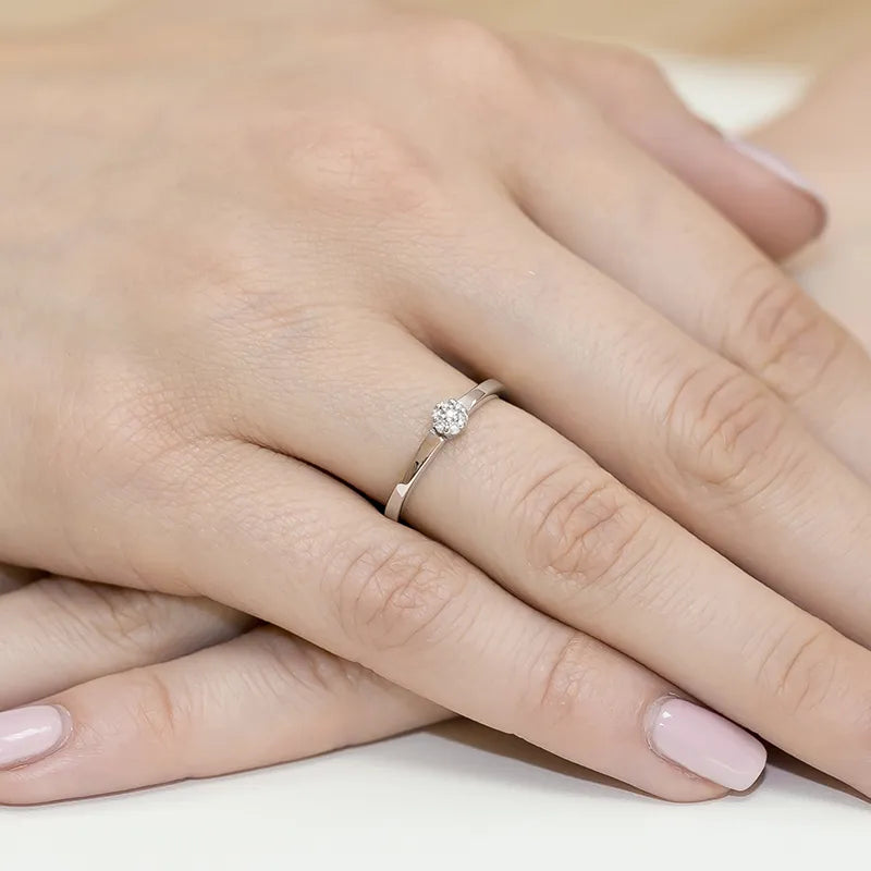 bague-en-or-avec-diamants-de-0-035ct-w0100-diw-01