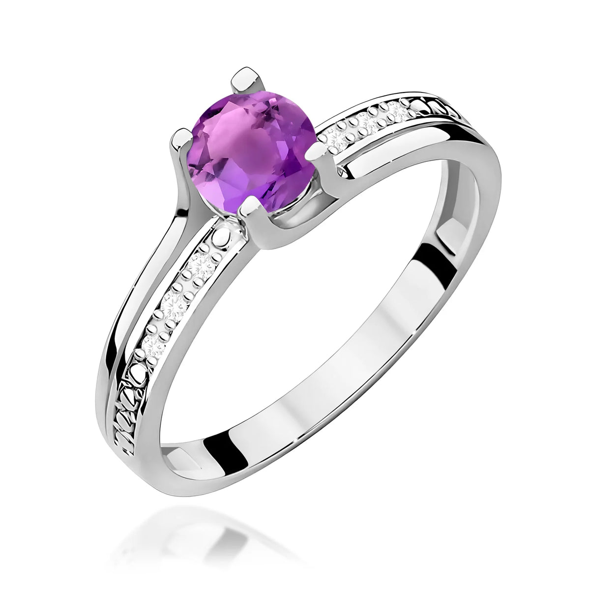 White Gold Ring with 0.50ct Amethyst and 0.03ct Diamonds