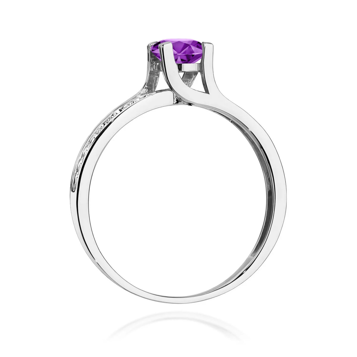 White Gold Ring with 0.50ct Amethyst and 0.03ct Diamonds