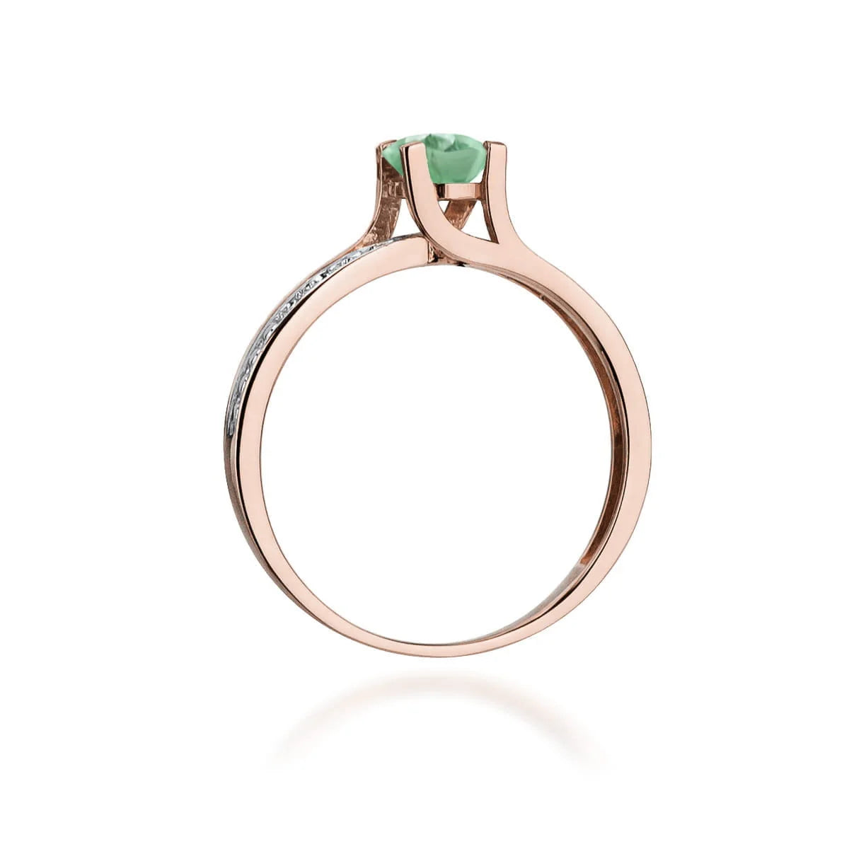 gold-ring-with-0-50ct-emerald-and-0-03ct-diamonds-w0106-emg-01