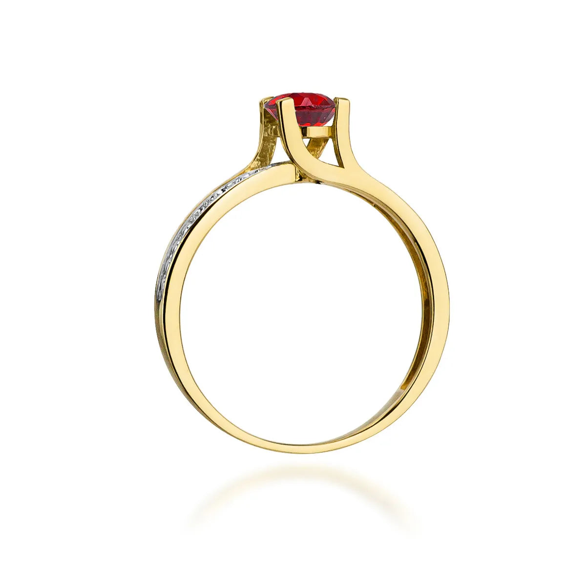 gold-ring-with-0-60ct-ruby-and-0-03ct-diamonds-w0106-rur-01