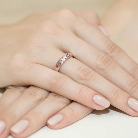 gold-ring-with-0-015ct-diamonds-w0118-diw-01