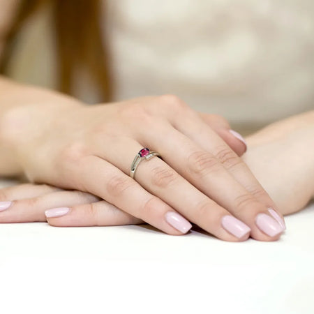 gold-ring-with-0-50ct-rhodolite-and-0-052ct-diamonds-w0119-rhr-01