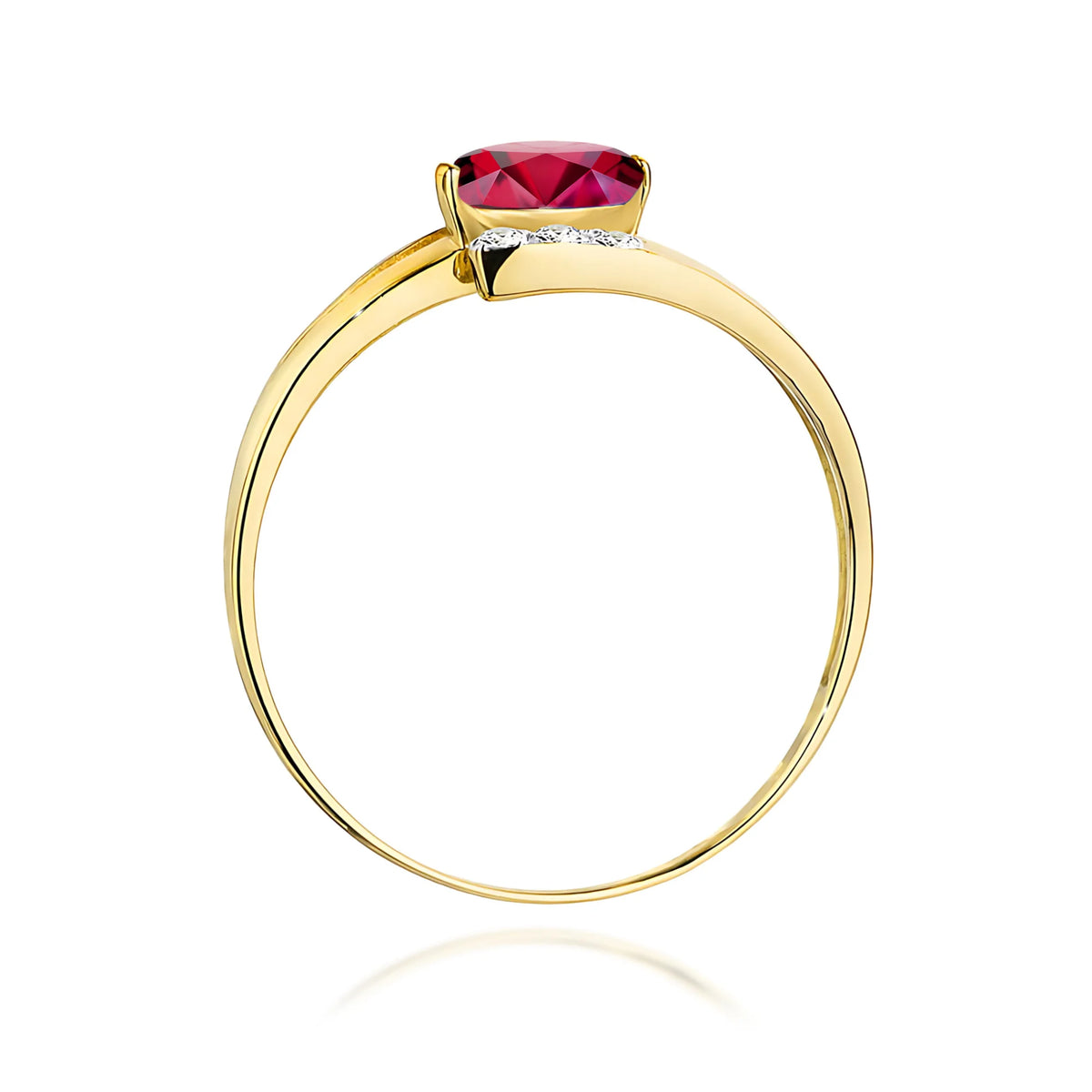 Prsteň zo žltého 14k zlata s oválnym rubínom 0,60 ct a diamantmi 0,052 ct
