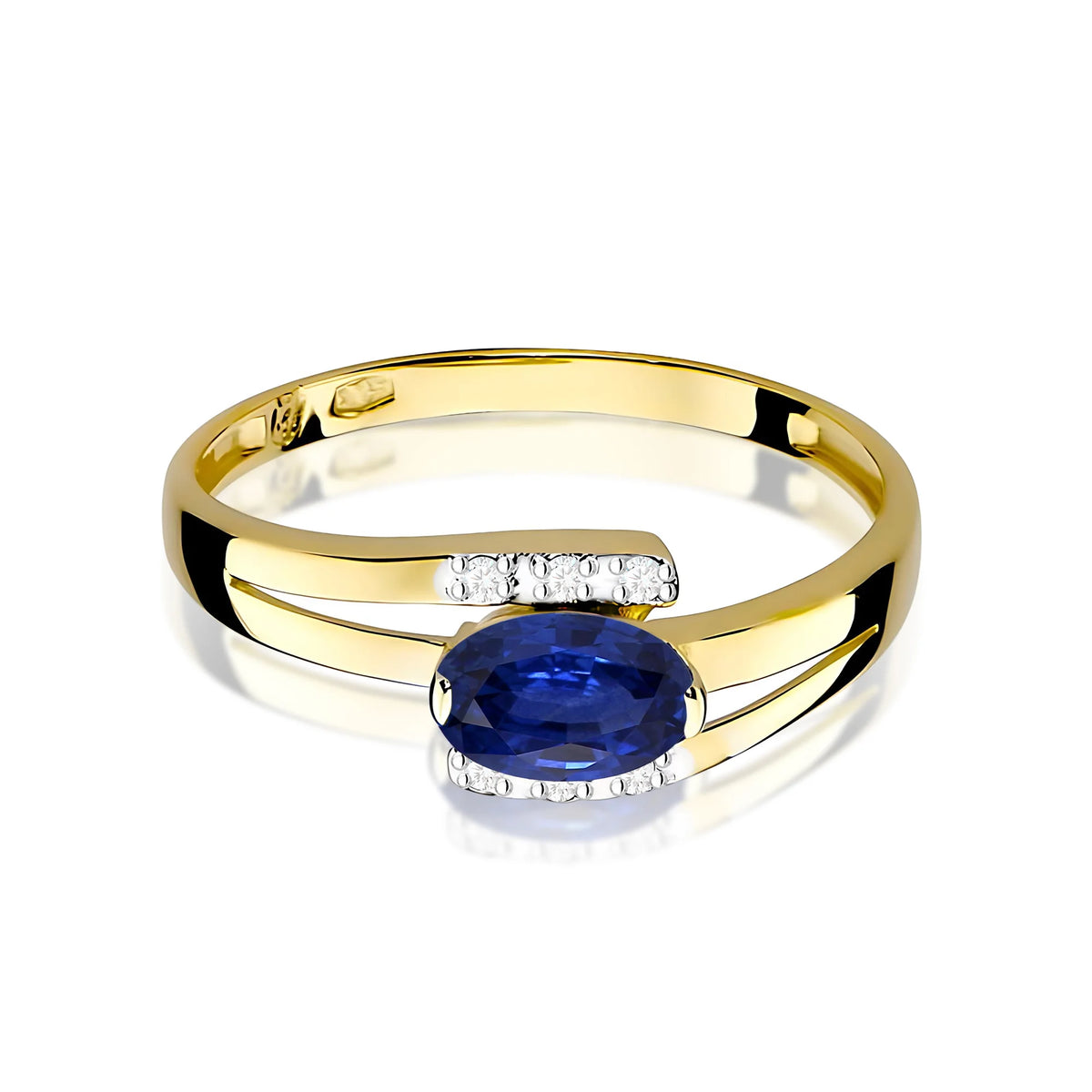 Prsten ze žlutého 14k zlata s oválným modrým safírem 0,70 ct a diamanty 0,052 ct