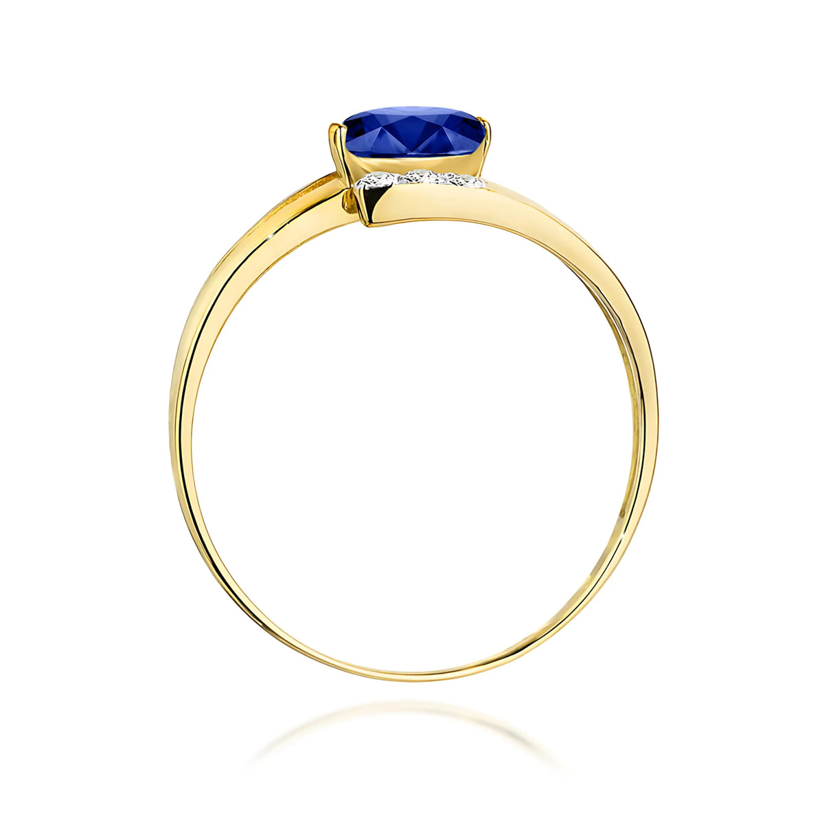 Prsten ze žlutého 14k zlata s oválným modrým safírem 0,70 ct a diamanty 0,052 ct