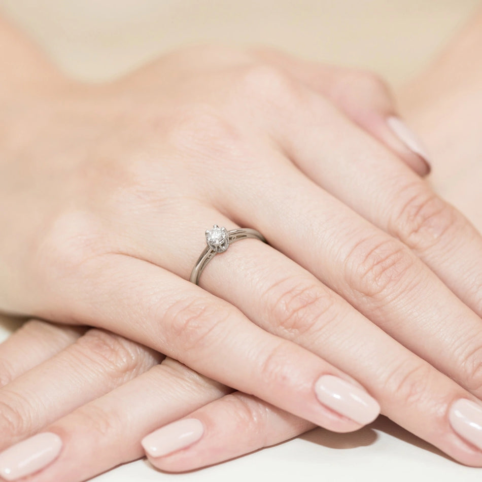 zlatý-prsteň-s-0-15ct-laboratórnym-diamantom-laboratórne-diamanty-w0133-ldw-01