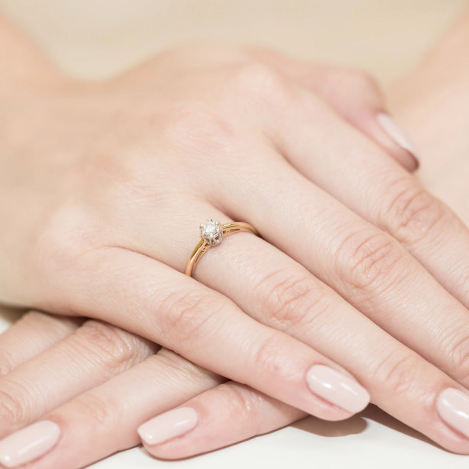 gold-ring-with-0-15ct-lab-diamond-lab-diamonds-w0133-ldw-01