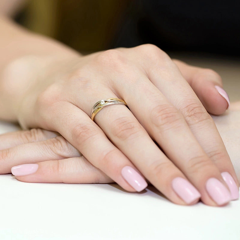 Bague en or avec diamant de 0,05 ct