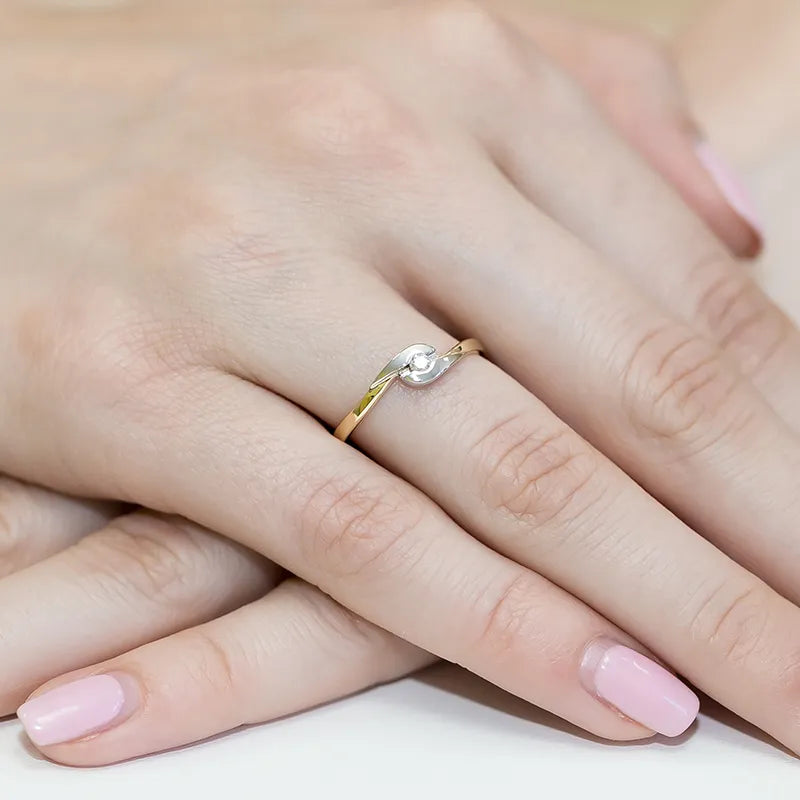 bague-en-or-avec-diamant-de-0-05ct-w0158-diw-01