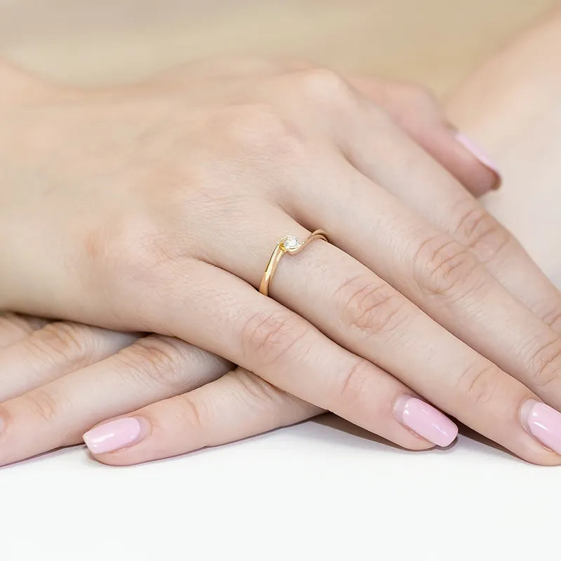 bague-en-or-avec-diamant-de-0-13ct-w0160-diw-01