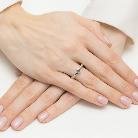 gold-ring-with-0-12ct-black-diamond-and-0-03ct-diamonds-w0177-dib-01