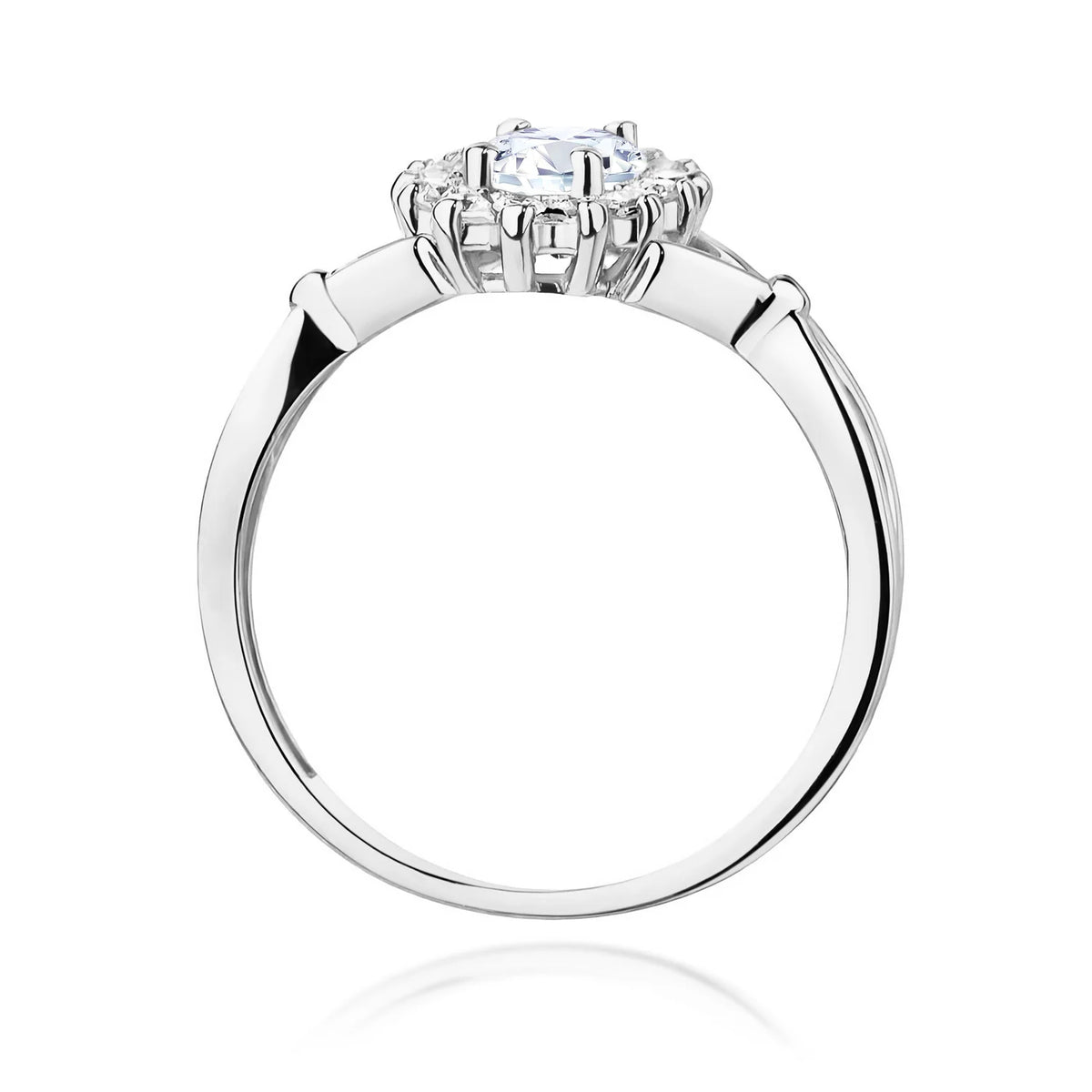 White Gold Ring with 0.70ct and 0.28ct Lab-diamonds