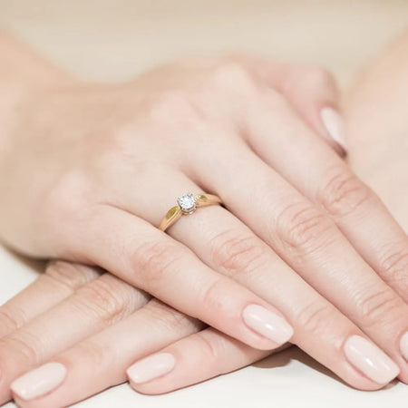 gold-ring-with-0-25ct-lab-diamond-w0197-ldw-01