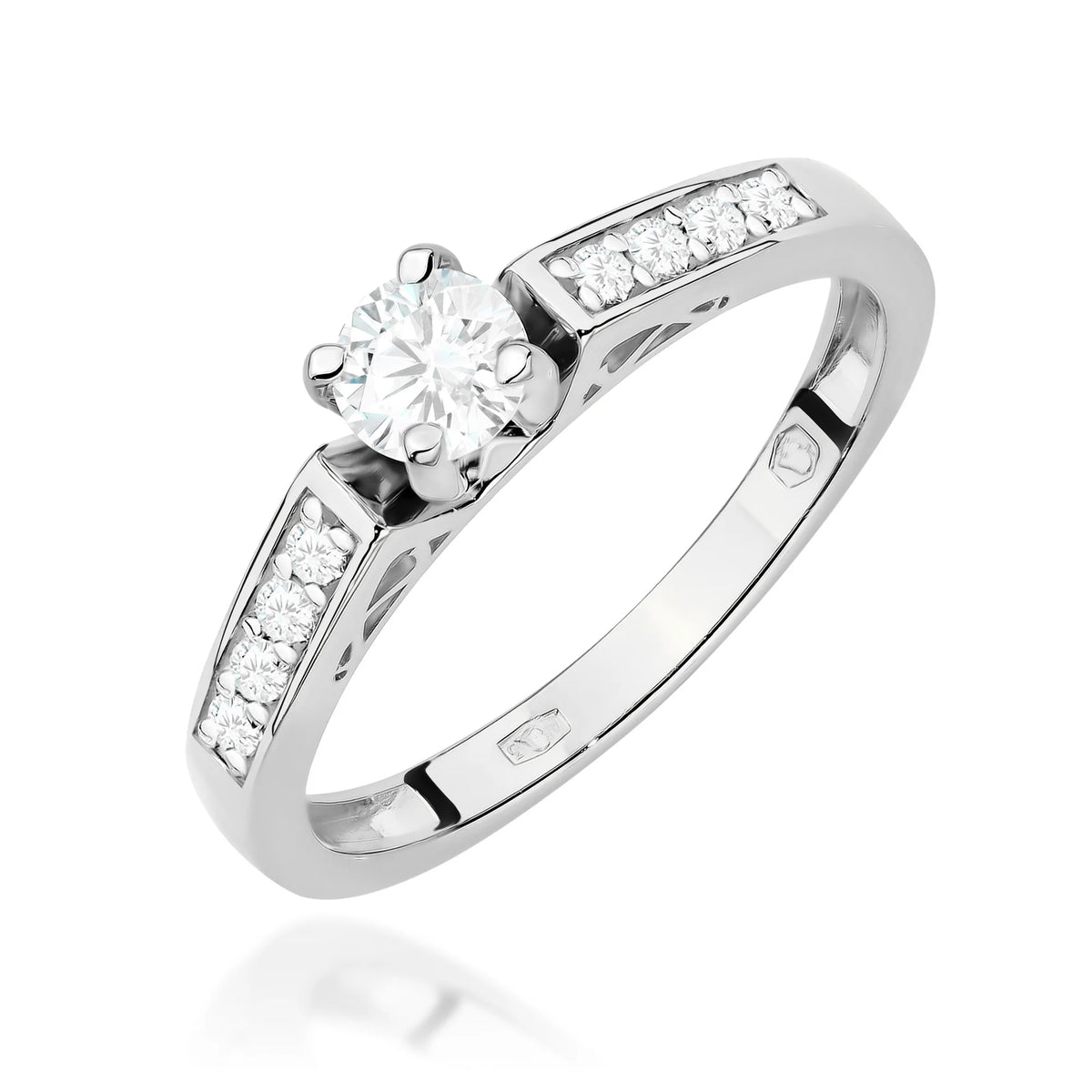 gold-ring-with-0-30ct-and-0-116ct-diamonds-w0198-diw-01