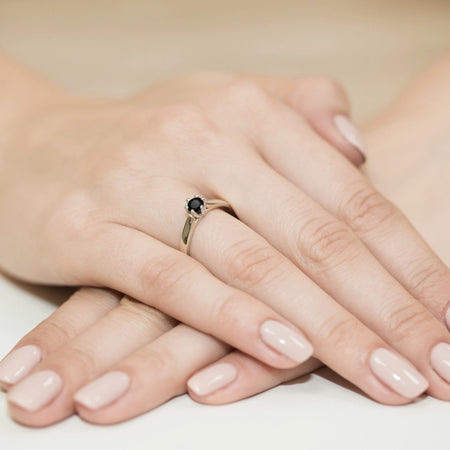 gold-ring-with-0-30ct-black-diamond-w0222-dib-10