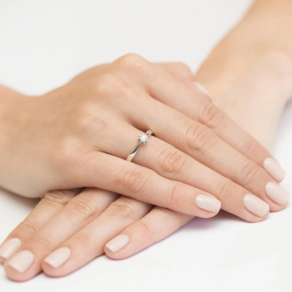 Weißgoldring mit 0,20 ct Labordiamant