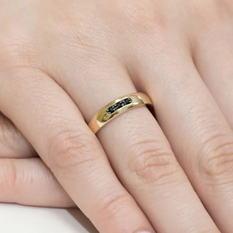 gold-ring-with-0-044ct-black-diamonds-w0235-dib-02