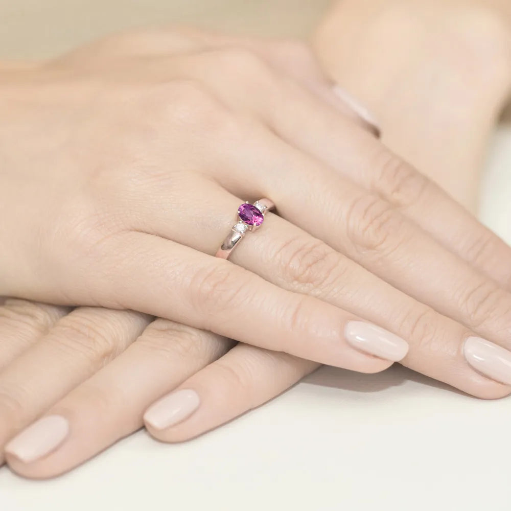 gold-ring-with-0-45ct-pink-sapphire-and-0-08ct-diamonds-w0264-sap-01