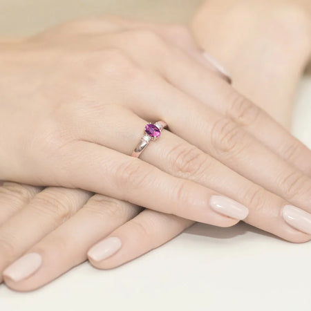 gold-ring-with-0-45ct-pink-sapphire-and-0-08ct-diamonds-w0264-sap-01