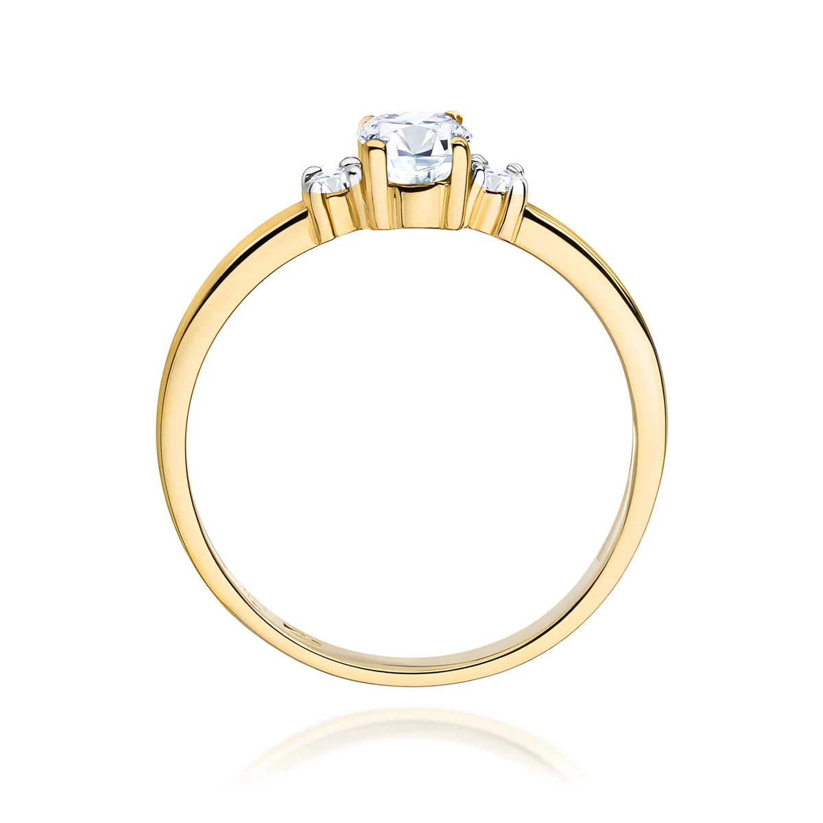 Gold Ring with Lab-Grown Diamonds 0.40 ct and 0.08 ct