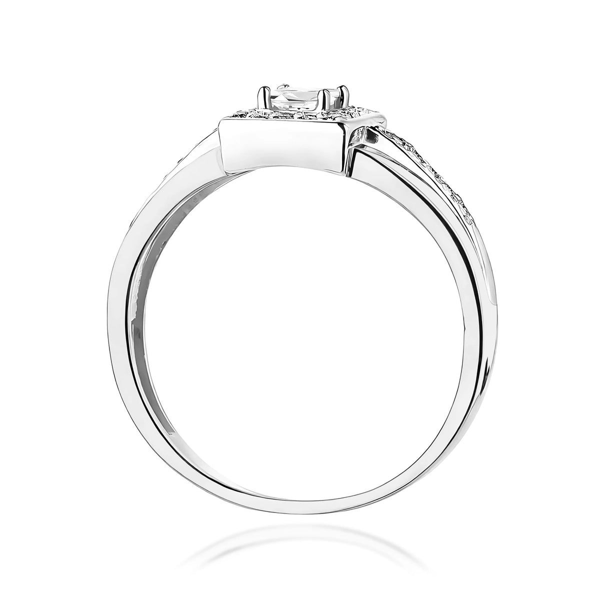 White Gold Ring with Princess 0,15ct Central and 0,14ct Sideline Lab-grown Diamonds