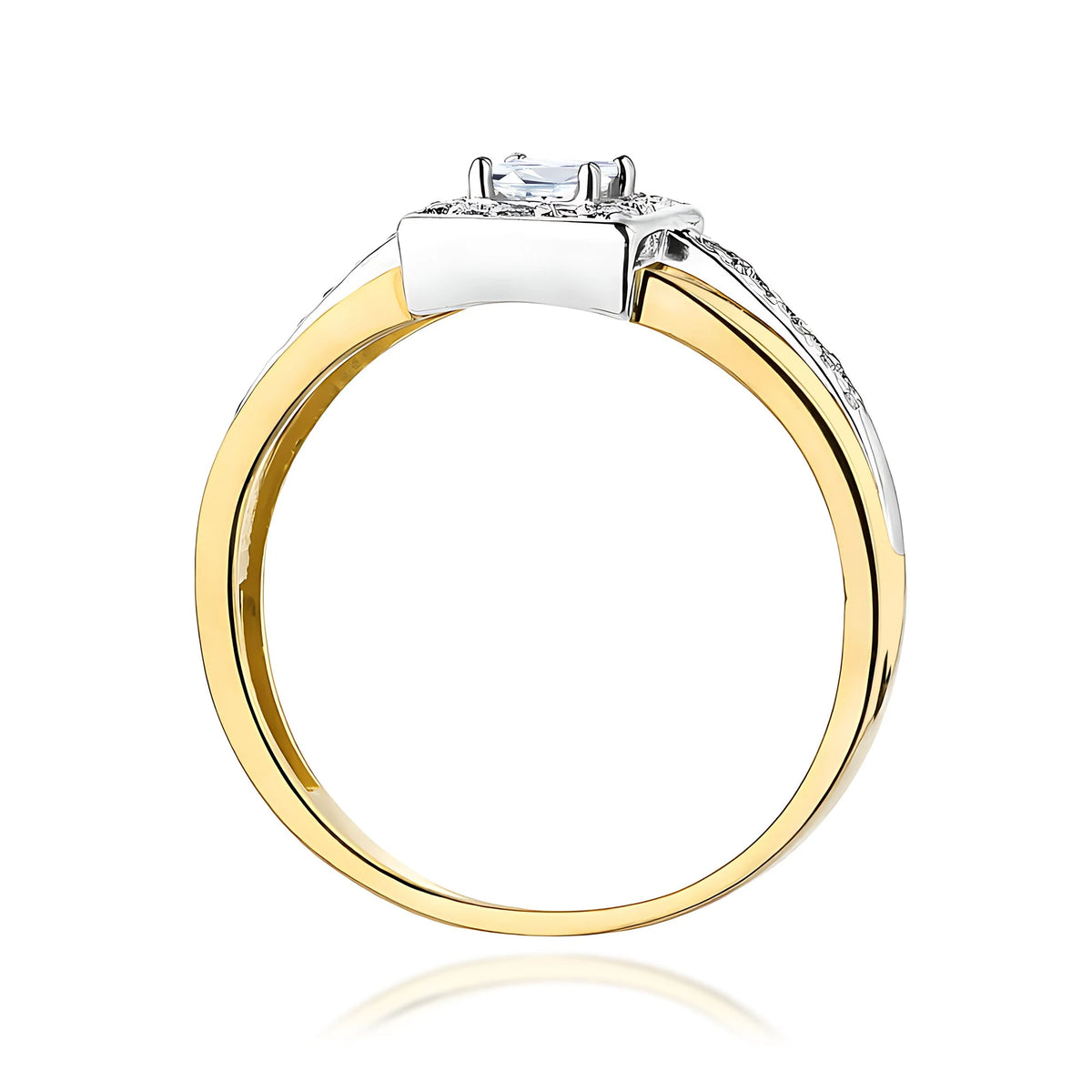 Yellow Gold Ring with Princess 0,15ct Central and 0,14ct Sideline Lab-grown Diamonds