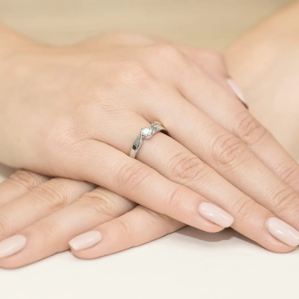 gold-ring-with-0-15ct-diamond-w0278-diw-01