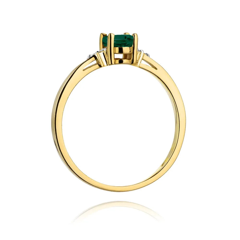 gold-ring-with-0-40ct-emerald-and-0-052ct-diamonds-w0301-emg-01