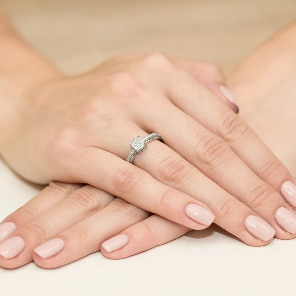 bague-en-or-avec-diamants-de-0-08ct-et-0-178ct-w0302-diw-01