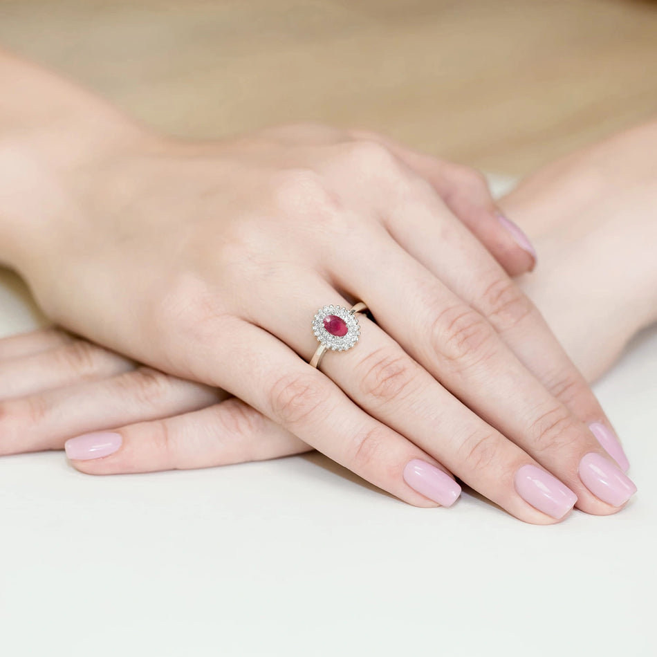 White Gold Ring with 0.60ct Ruby and 0.195ct Diamonds