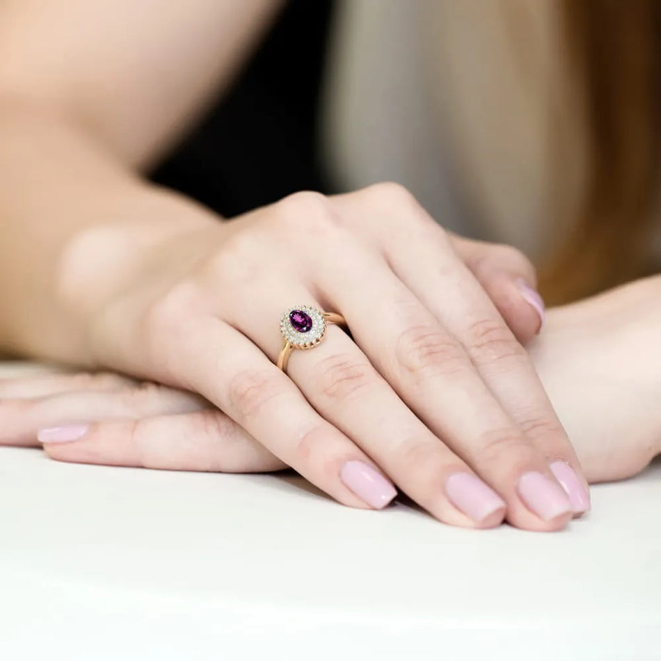 gold-ring-with-0-50ct-rhodolite-and-0-195ct-diamonds-w0303-rhr-01