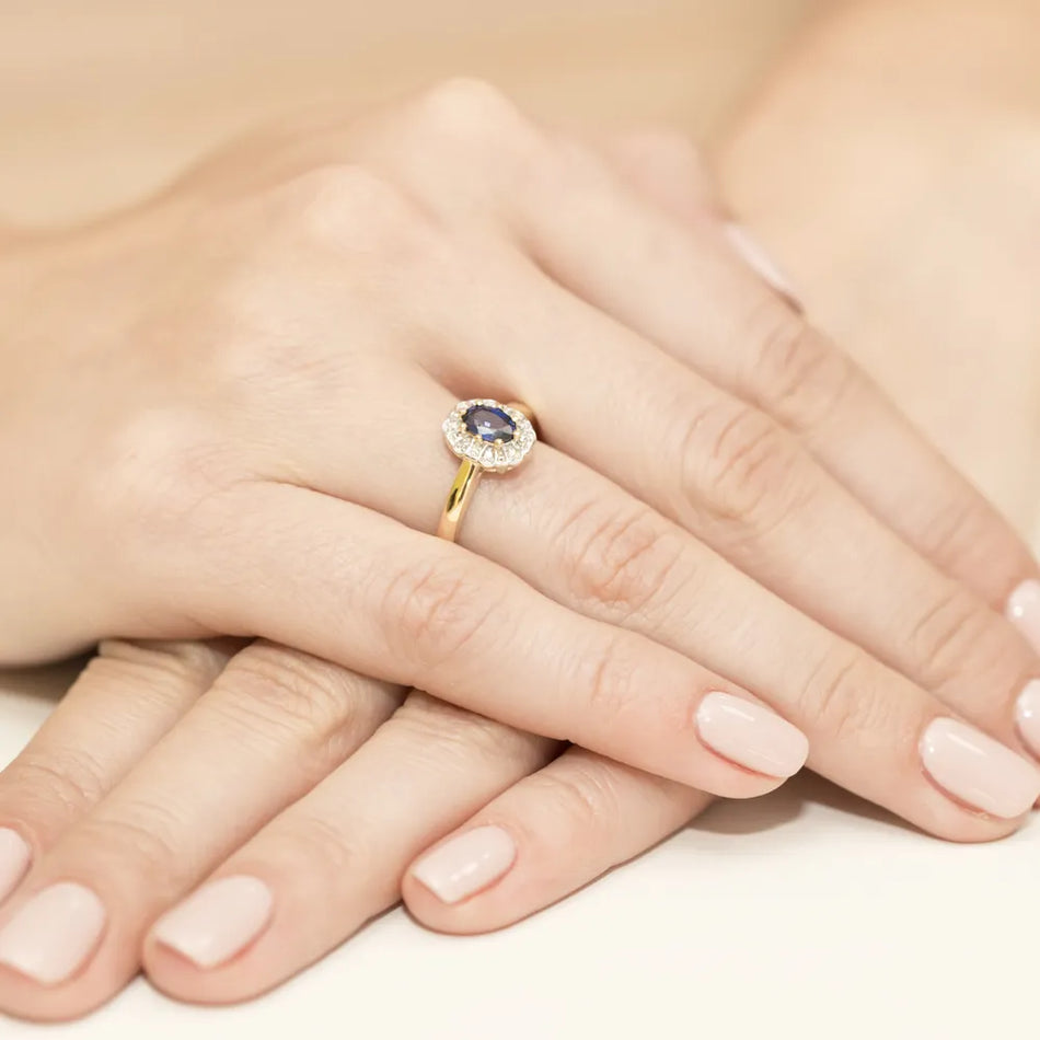 gold-ring-with-0-40ct-tansanit-and-0-069ct-diamonds-w0304-tap-01