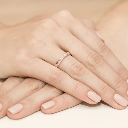 gold-ring-with-0-065ct-diamonds-w0305-diw-01