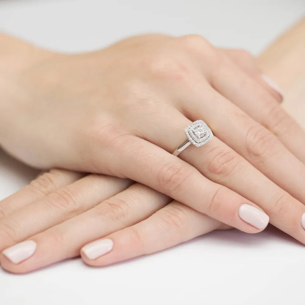bague-en-or-avec-diamants-de-0-30ct-et-0-20ct-w0345-diw-01