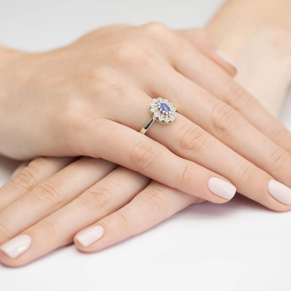 bague-en-or-avec-0-40ct-tanzanite-et-0-103ct-diamants-w0354-tap-01