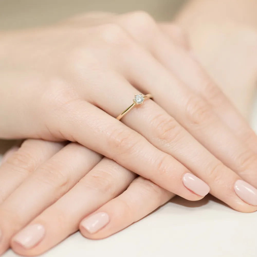 gold-ring-with-0-15ct-diamond-w0365-diw-01