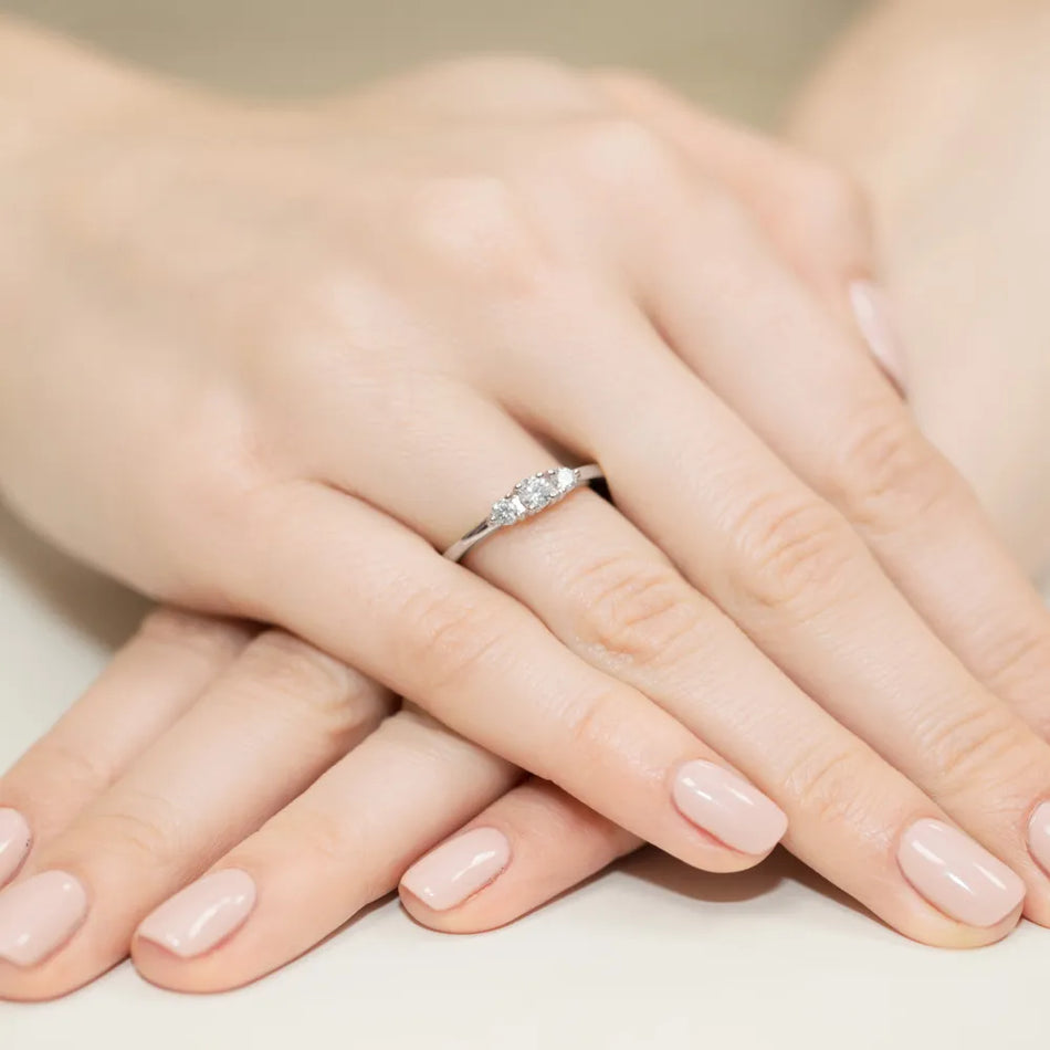 bague-en-or-avec-diamants-de-0-15ct-et-0-18ct-w0377-diw-01