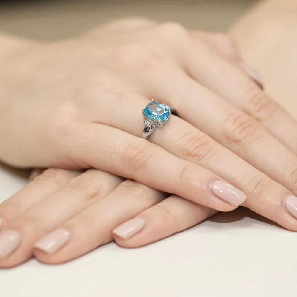 bague-en-or-avec-2-40ct-topaze-et-0-01ct-diamants-w0400-tob-01