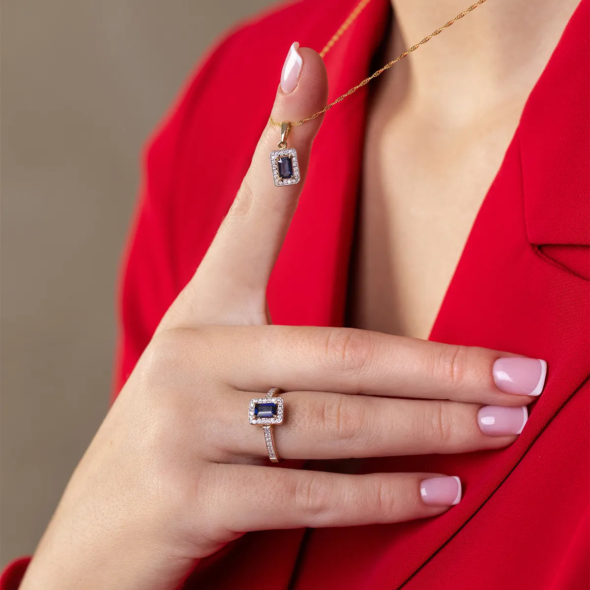 zlatý prsteň so zafírom 0,60 ct a diamantmi 0,19 ct w0403-sab-01
