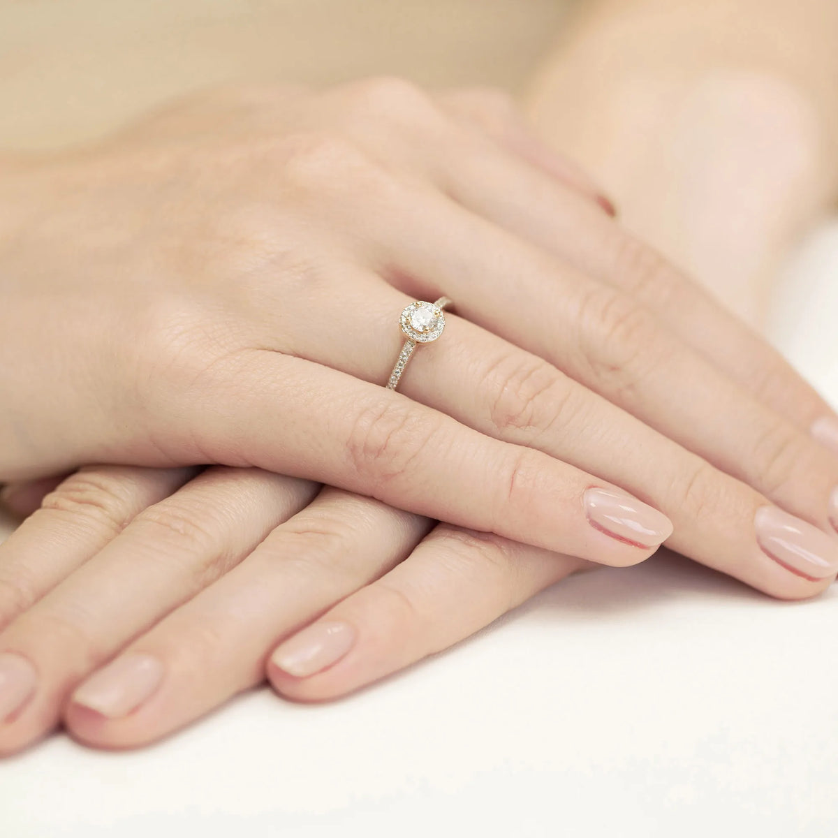 gold-ring-with-0-15ct-and-0-13ct-lab-diamonds-w0406-ldw-01